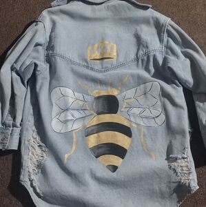 Grace Hand Painted Queen Bee Distressed Jean Jacket Size S/M Made in Greece